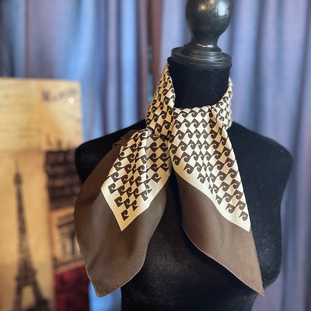 Designer Pierre Cardin silk Scarf
